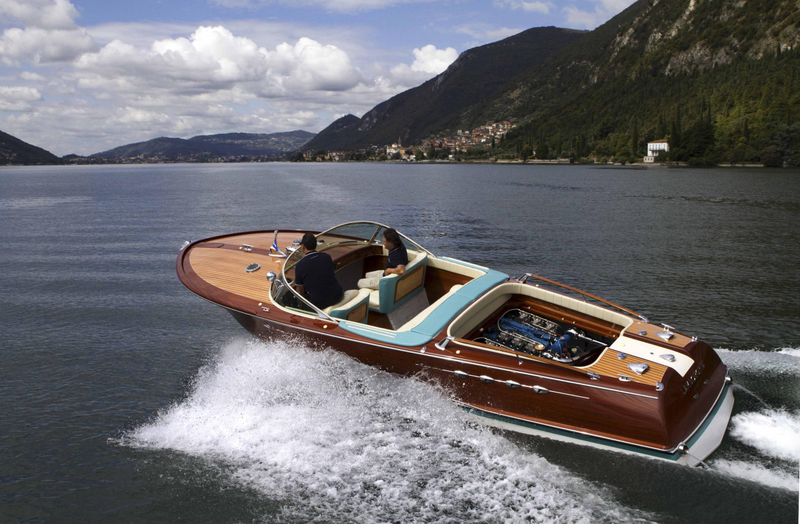Illustration for article titled This 24-Cylinder Lamborghini-Powered Speedboat Is The Best Boat